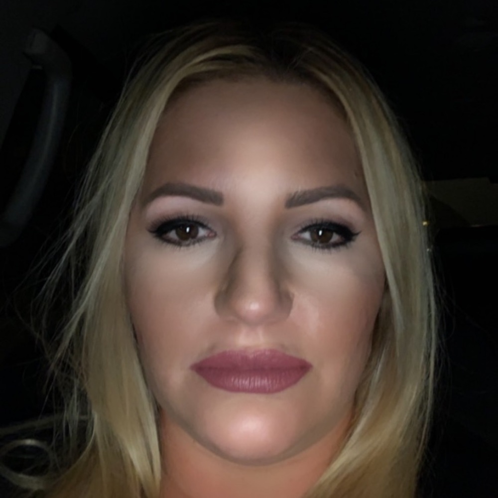 Meet your Posher, Gina